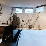 Villa335 Boutique Bed & Breakfast 4*