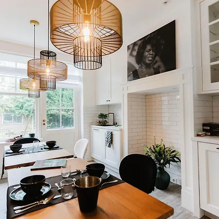 Villa335 Boutique B&B 암스테르담
