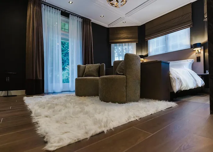 Villa335 Boutique Bed & Breakfast 3*